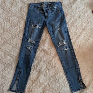 American Eagle Outfitters Distressed Skinny Jeans
